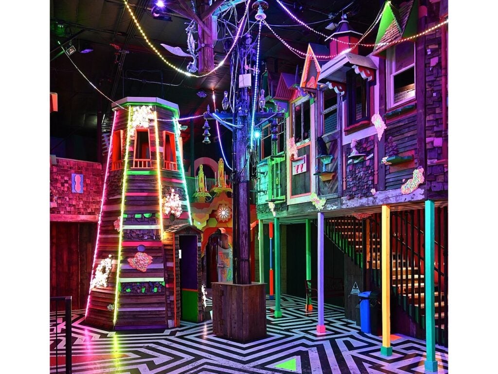 meow wolf things to do